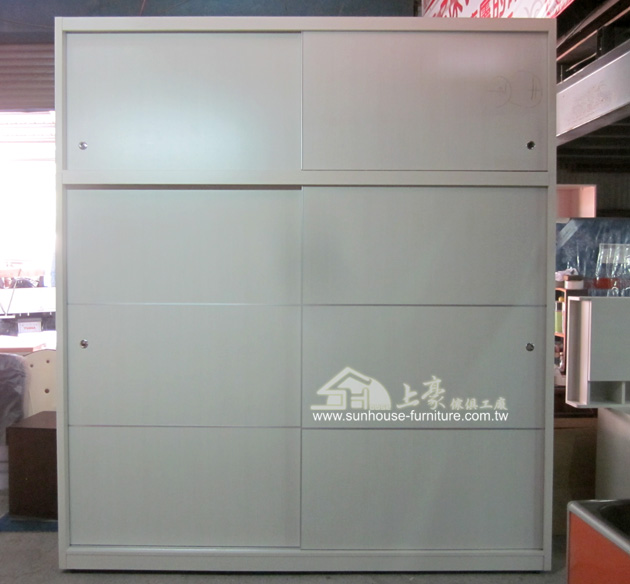 1503-9永大路林先生訂製8尺推門衣櫃